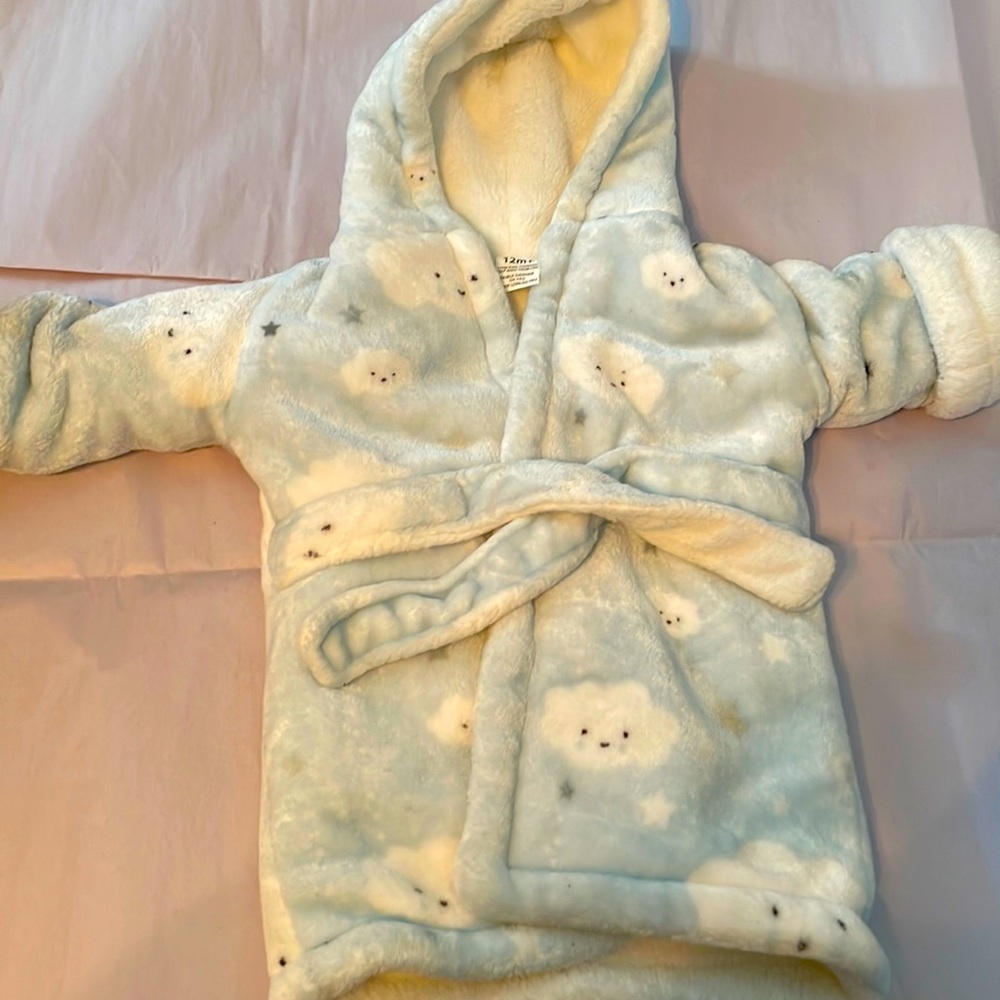 Soft hooded baby robe